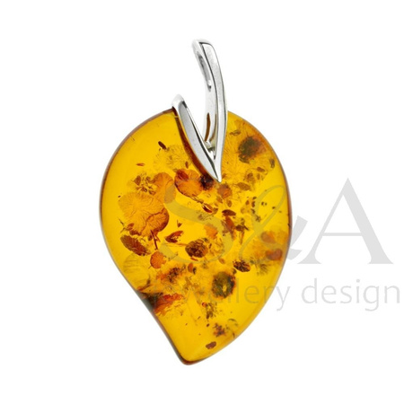 Silver pendant with amber