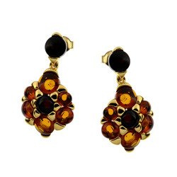 Silver earrings with amber