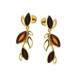 Silver earrings with amber