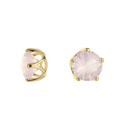 Gold pendant with rose quartz