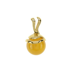 Silver pendant with amber