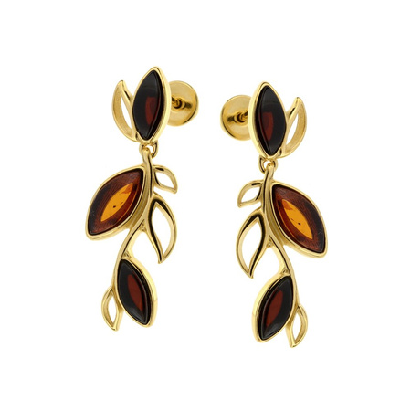Silver earrings with amber