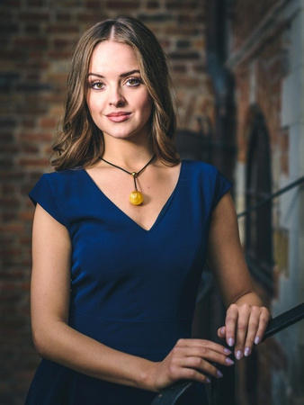 Necklace Qule with amber