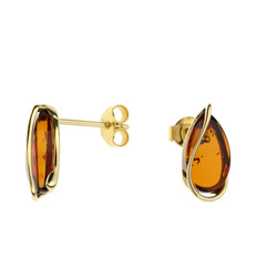 Gold earrings with amber