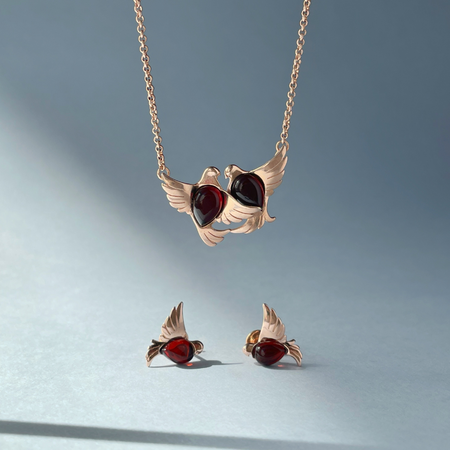 Silver necklace with amber -  doves