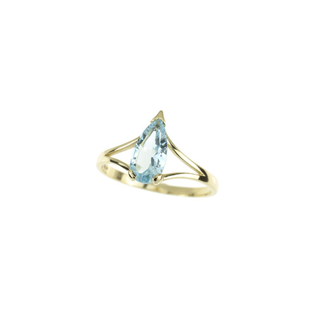 Gold ring with blue topaz