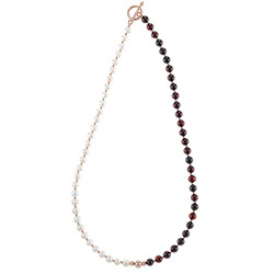 Silver necklace with pearl