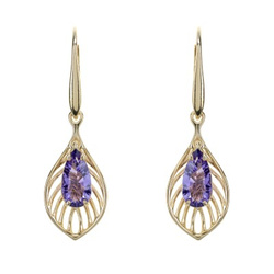 Gold earrings with amethyst